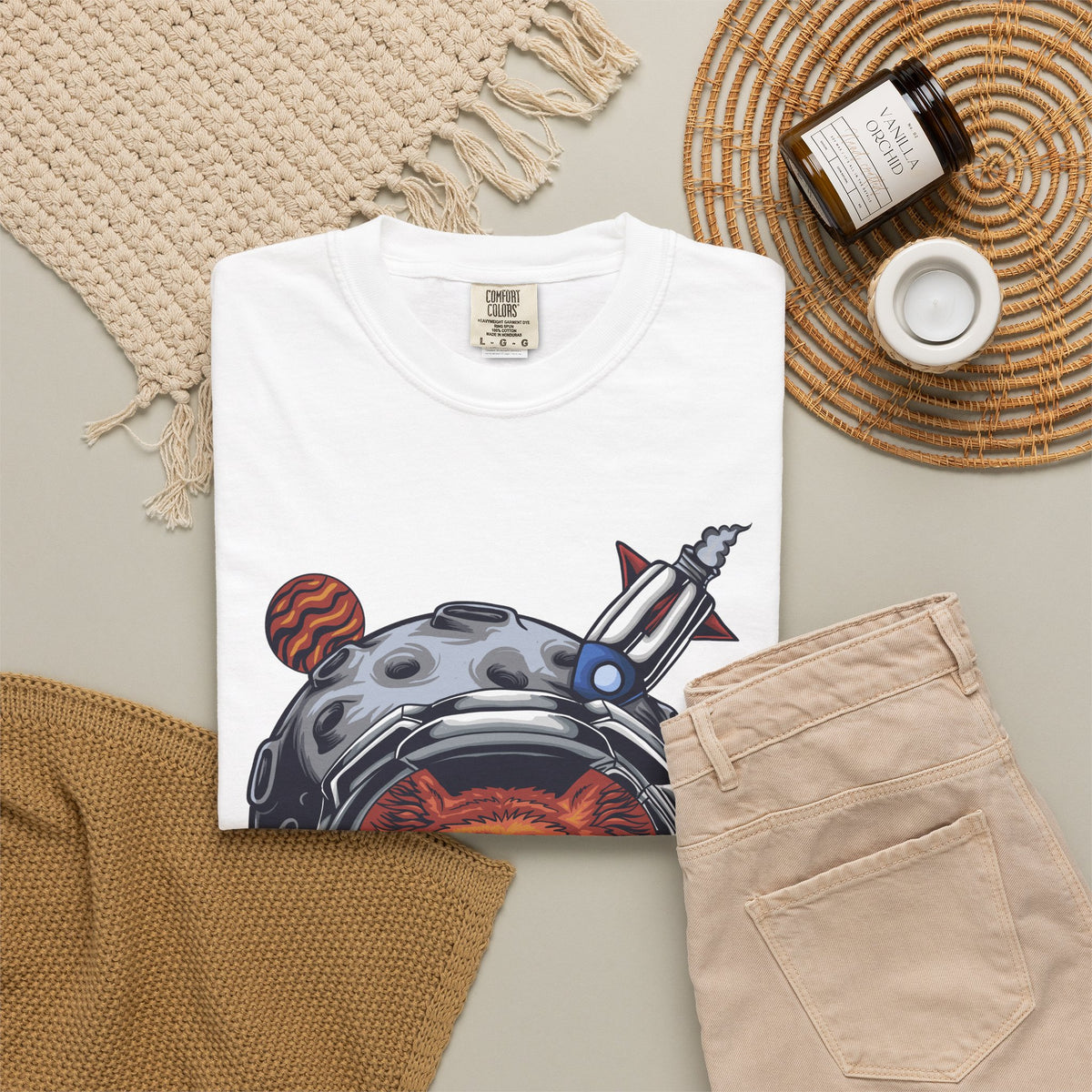 Boricat en la Luna Premium Garment-Dyed Tee