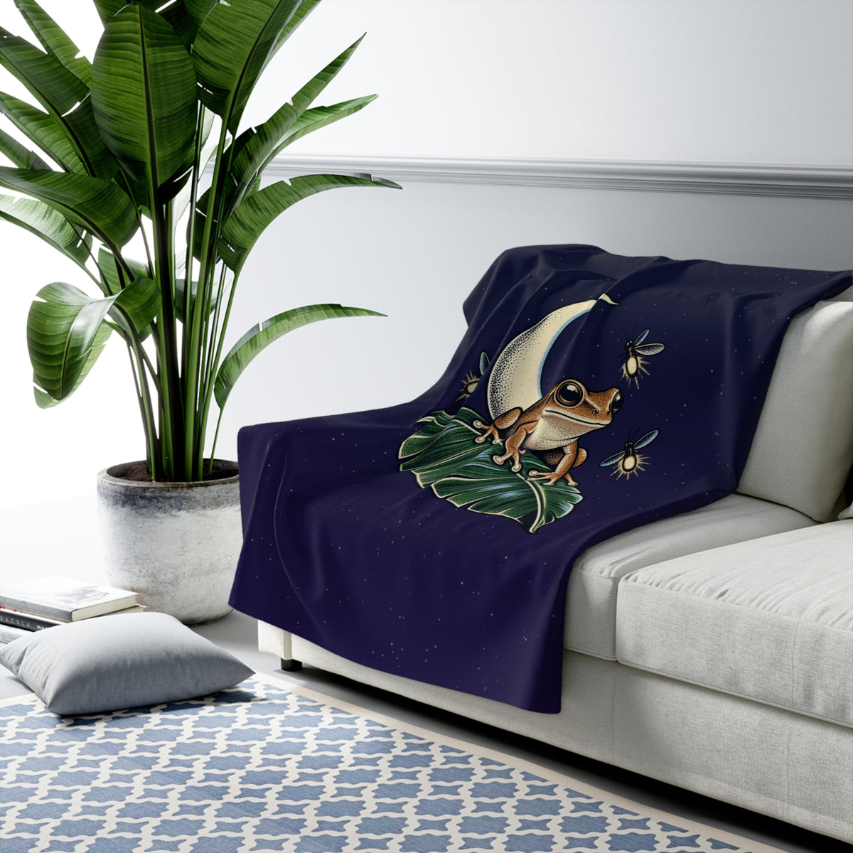 Coqui de Noche design on a sherpa fleece blanket, view 5